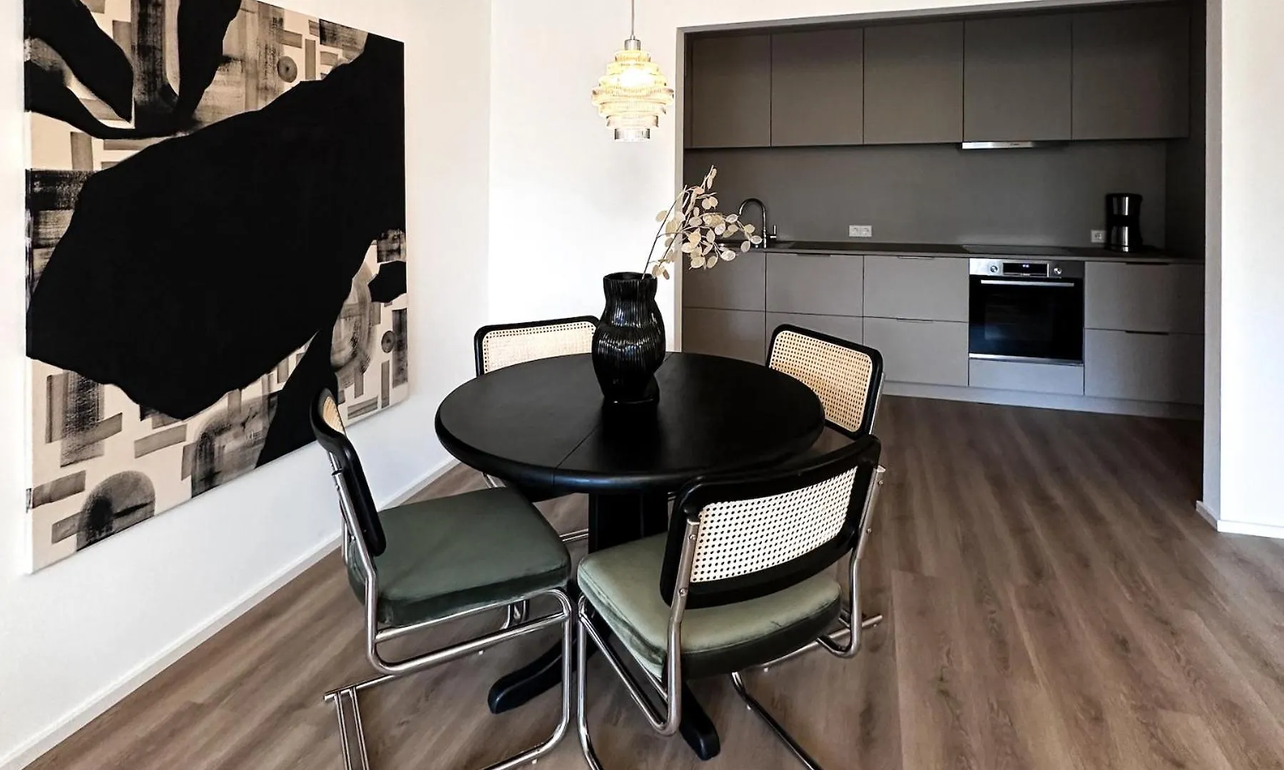 Ferienwohnung Rosi - Stylischer Rueckzugsort Vor Den Toren Lindaus 0*,  Německo